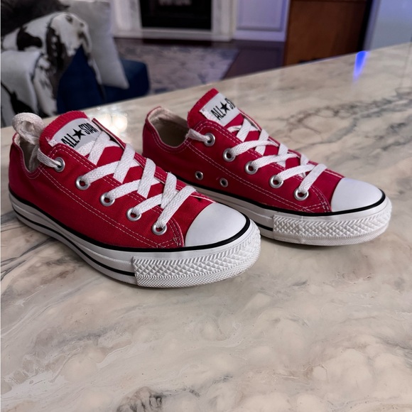 Red Converse Chuck Taylors All-Star Low Top Canvas Sneakers Unisex M(4) F(6) - Picture 13 of 16